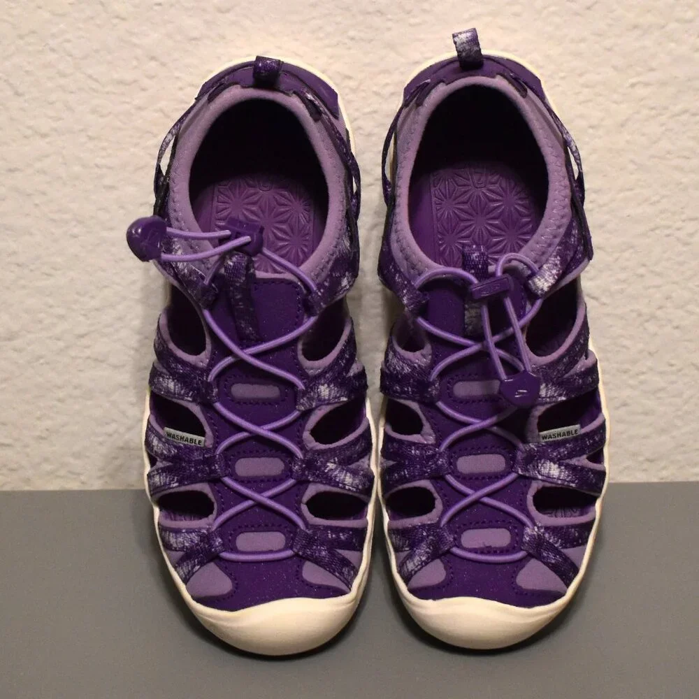 Keen girls moxie